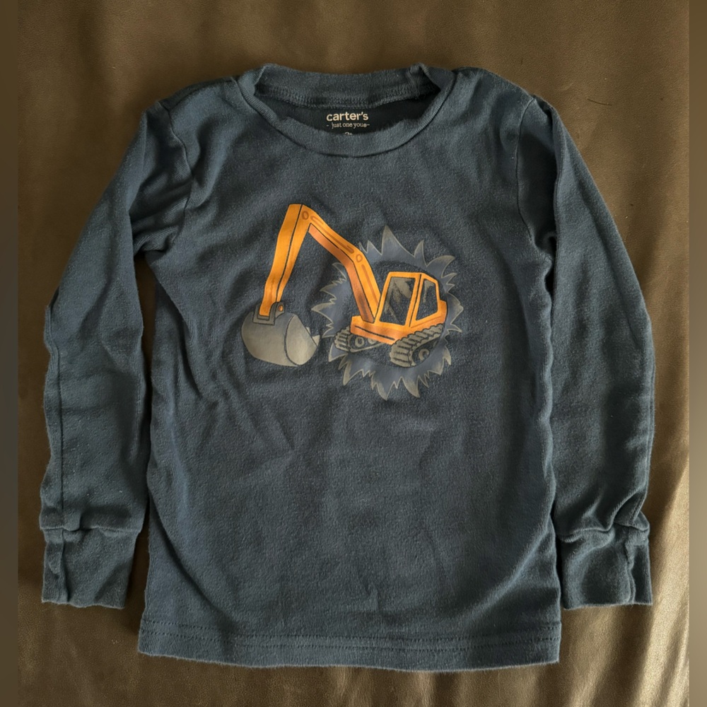 TWO PIECE! 2T, Carters construction pajama.Long sleeve shirt with striped pants.